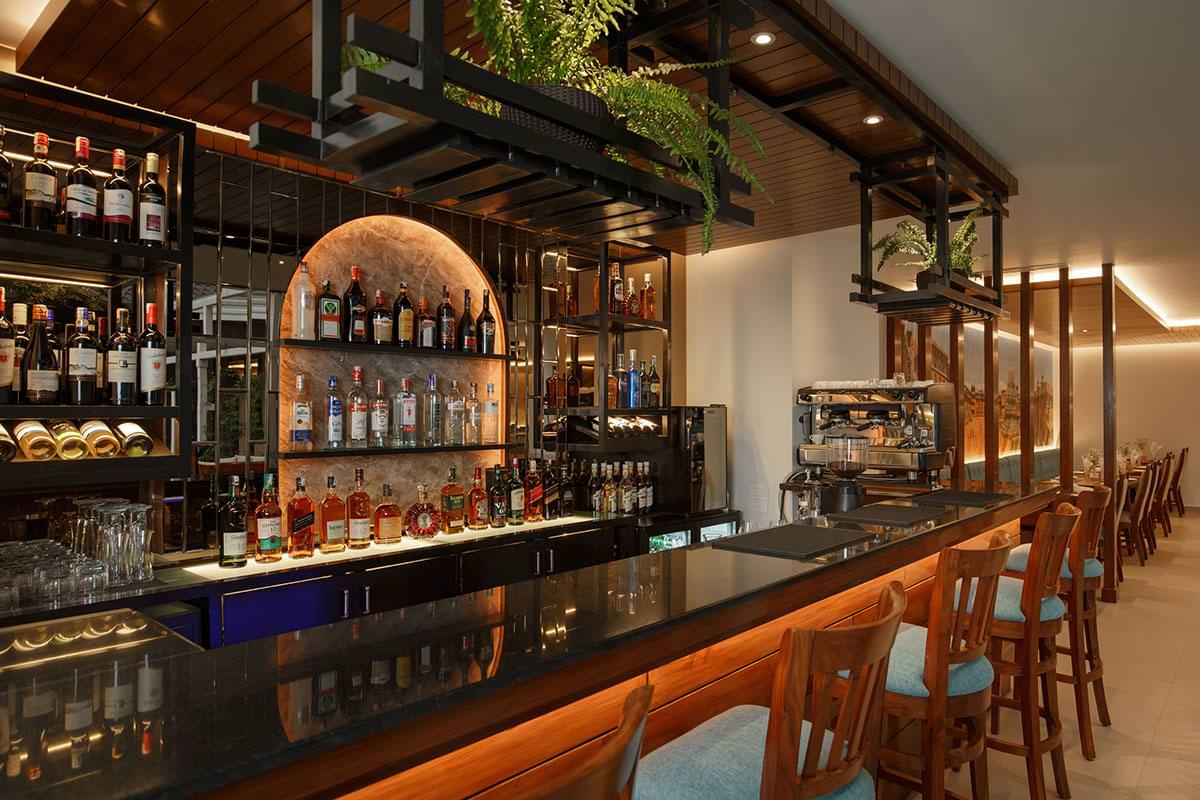 Restaurant and Bar